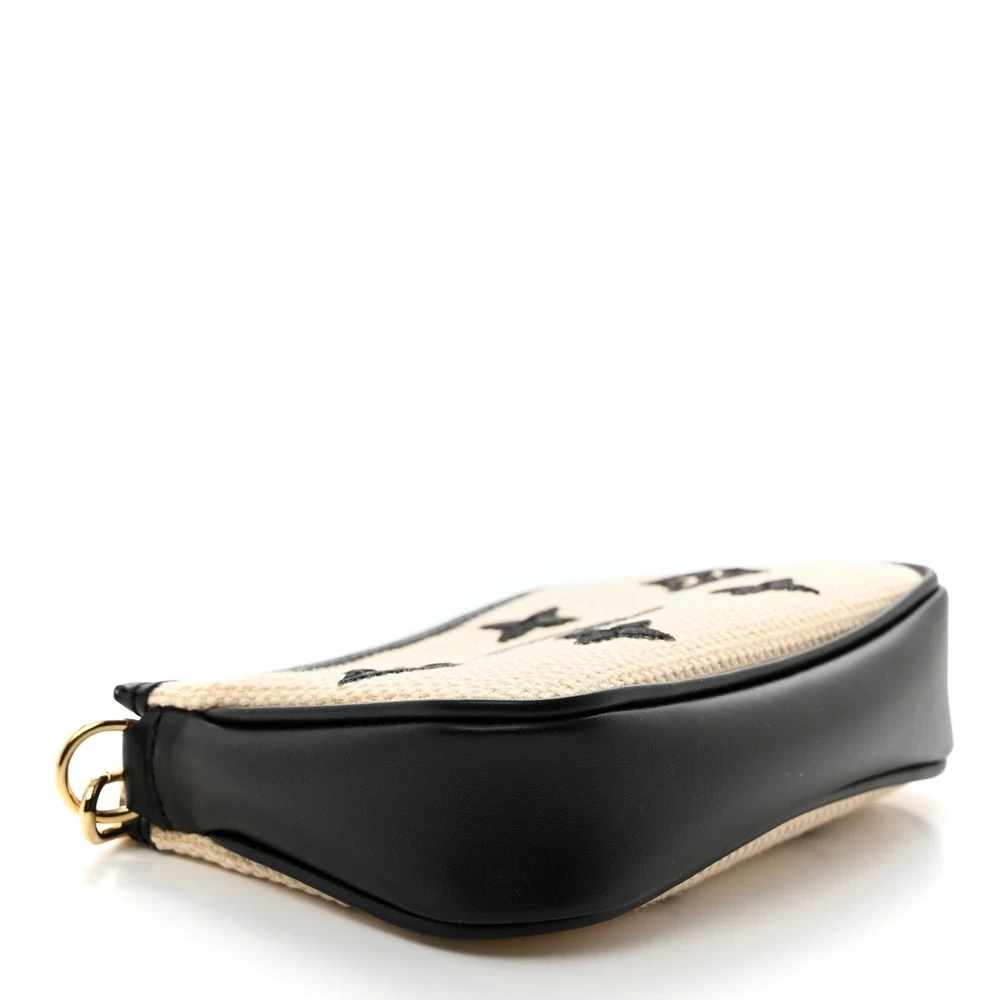 Flawless Replica Handbag – Louis Vuitton Giant Monogram Edition - Image 3