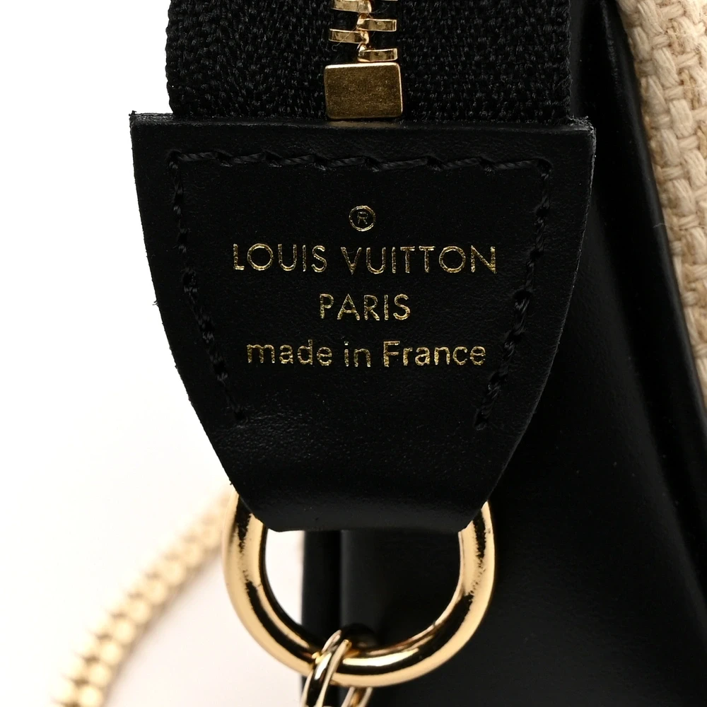 Flawless Replica Handbag – Louis Vuitton Giant Monogram Edition - Image 5