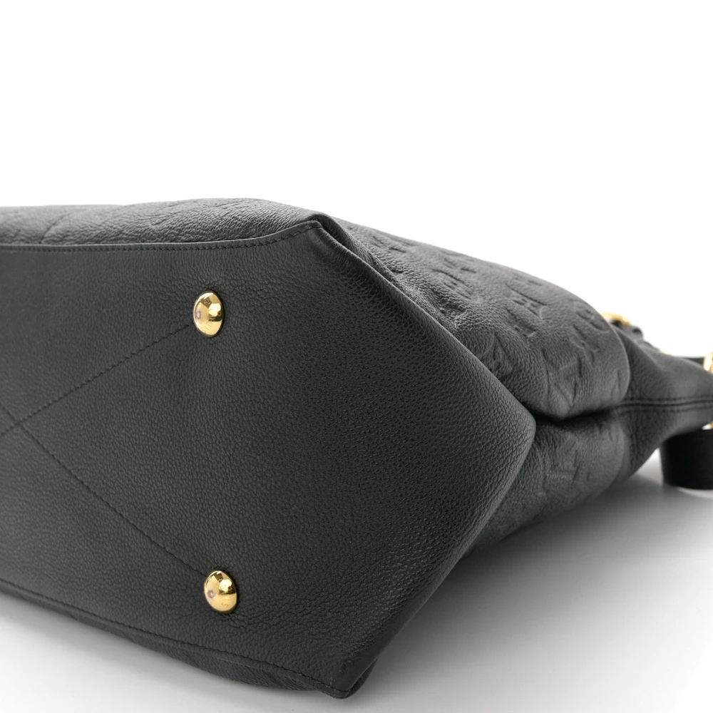 Superfake Louis Vuitton Maida Hobo MM – Gold Hardware Perfection - Image 2