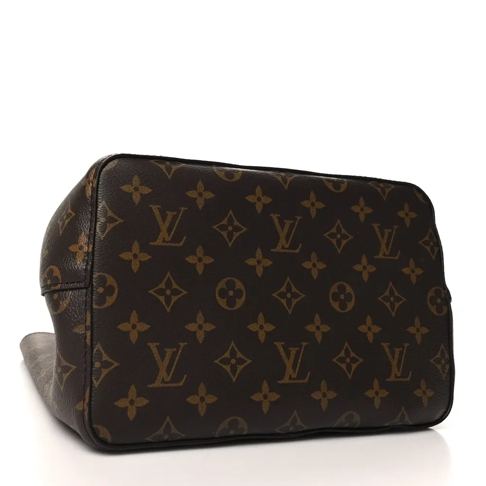 Superfake Handbags That Look Like the Louis Vuitton Neonoe MM - Image 4