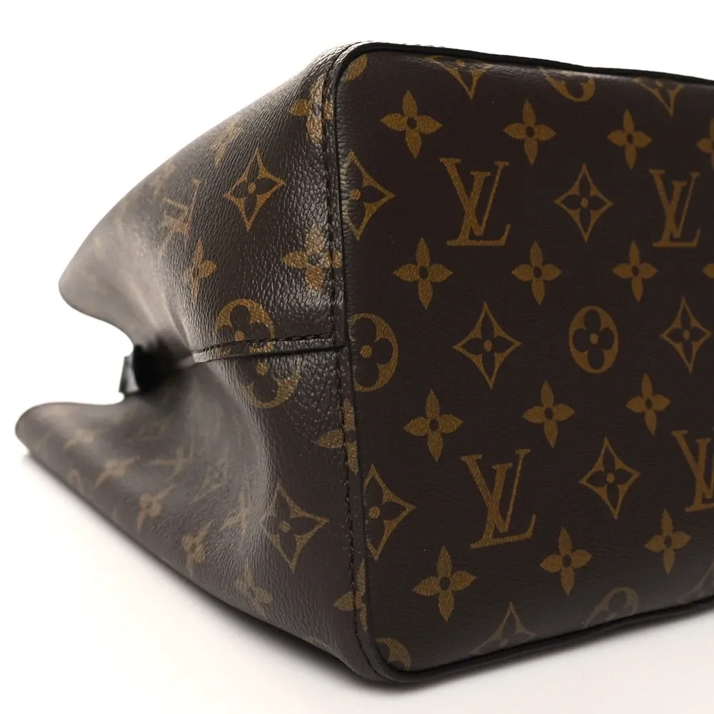 Superfake Handbags That Look Like the Louis Vuitton Neonoe MM - Image 2