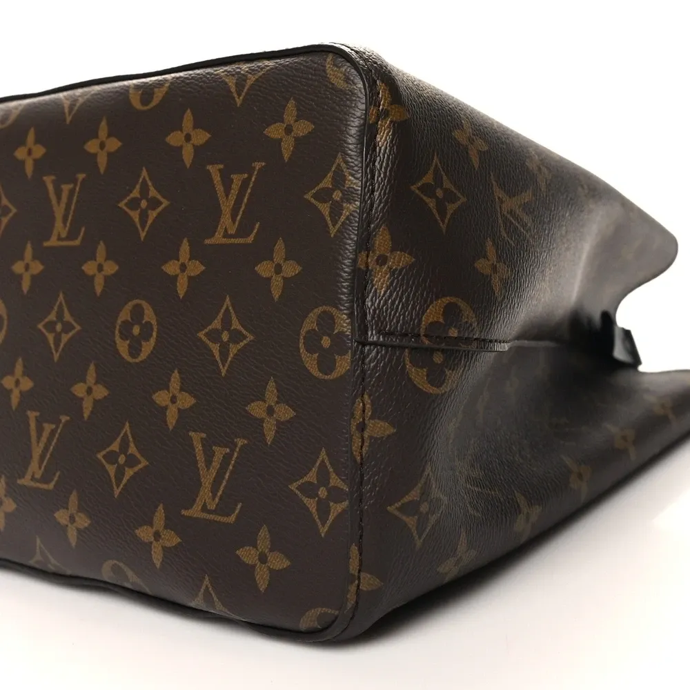 Superfake Handbags That Look Like the Louis Vuitton Neonoe MM - Image 5