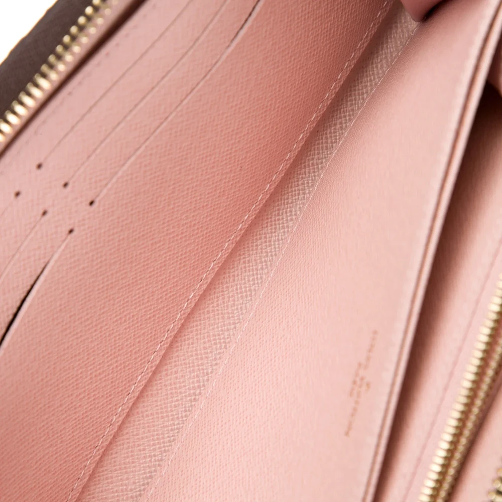 Superfake Louis Vuitton Wallet in Damier Ebene - Image 3