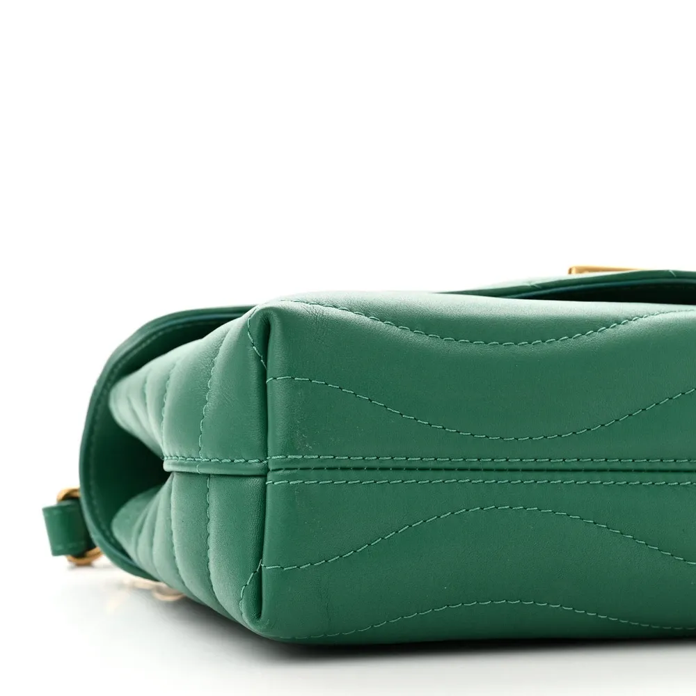 Superfake Louis Vuitton Emerald Leather Chain Bag - Image 3
