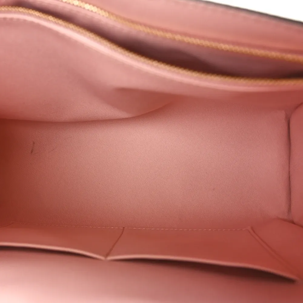 Superfake Louis Vuitton Damier Ebene Handbags That Impress - Image 4