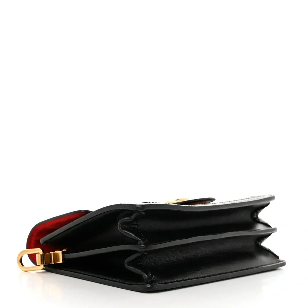 Superfake Handbags: Louis Vuitton Mini Dauphine Replica for Less - Image 7