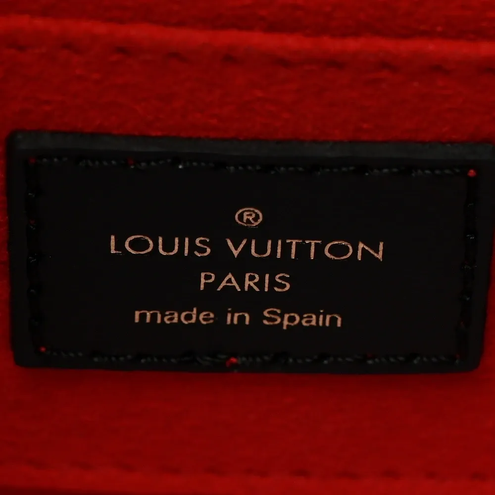 Superfake Handbags: Louis Vuitton Mini Dauphine Replica for Less - Image 4